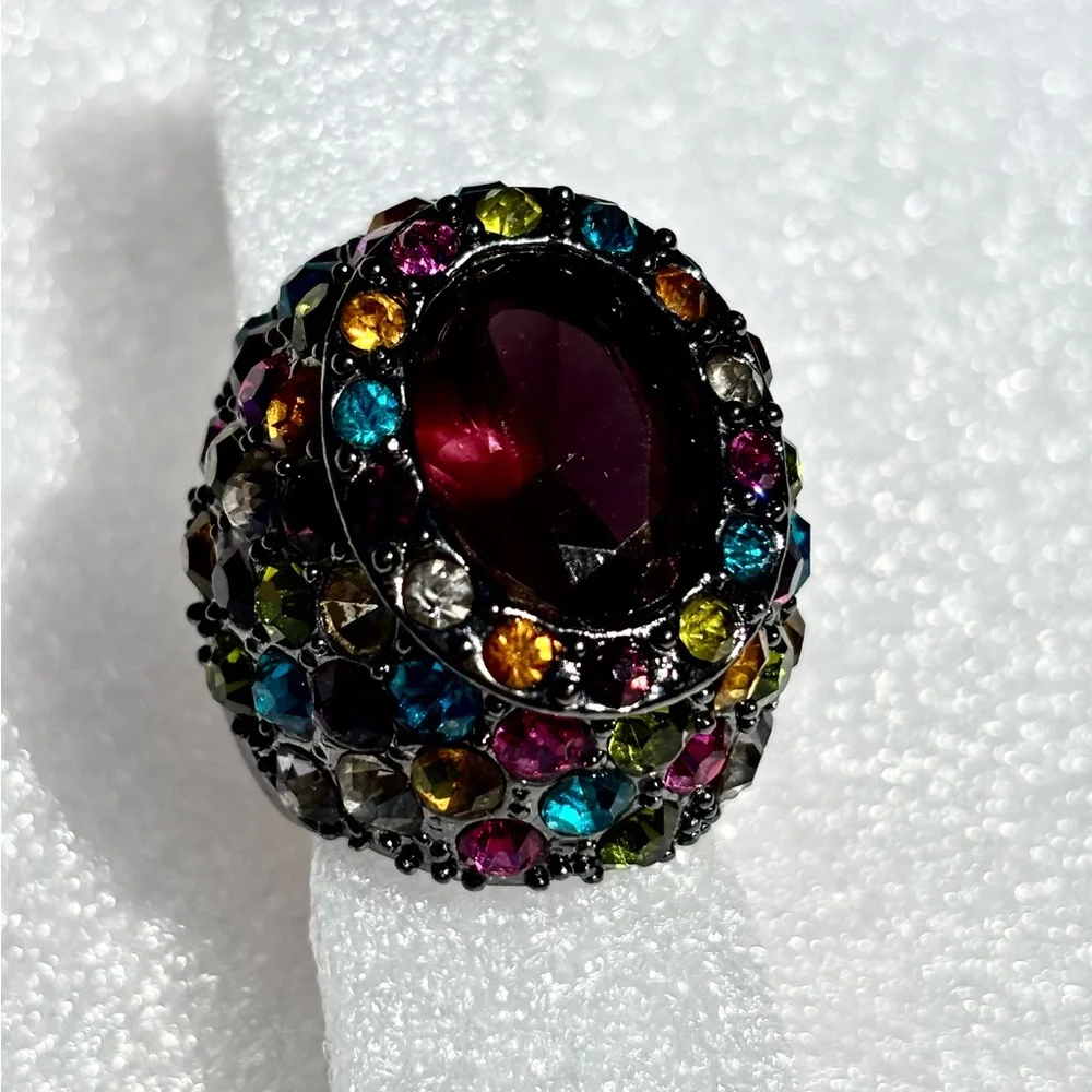 Glamour Cocktail Ring - Picture 4 of 10